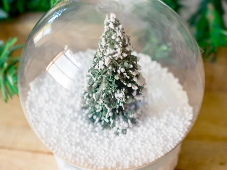 Teen Makers: Snow Globes | Richland Library